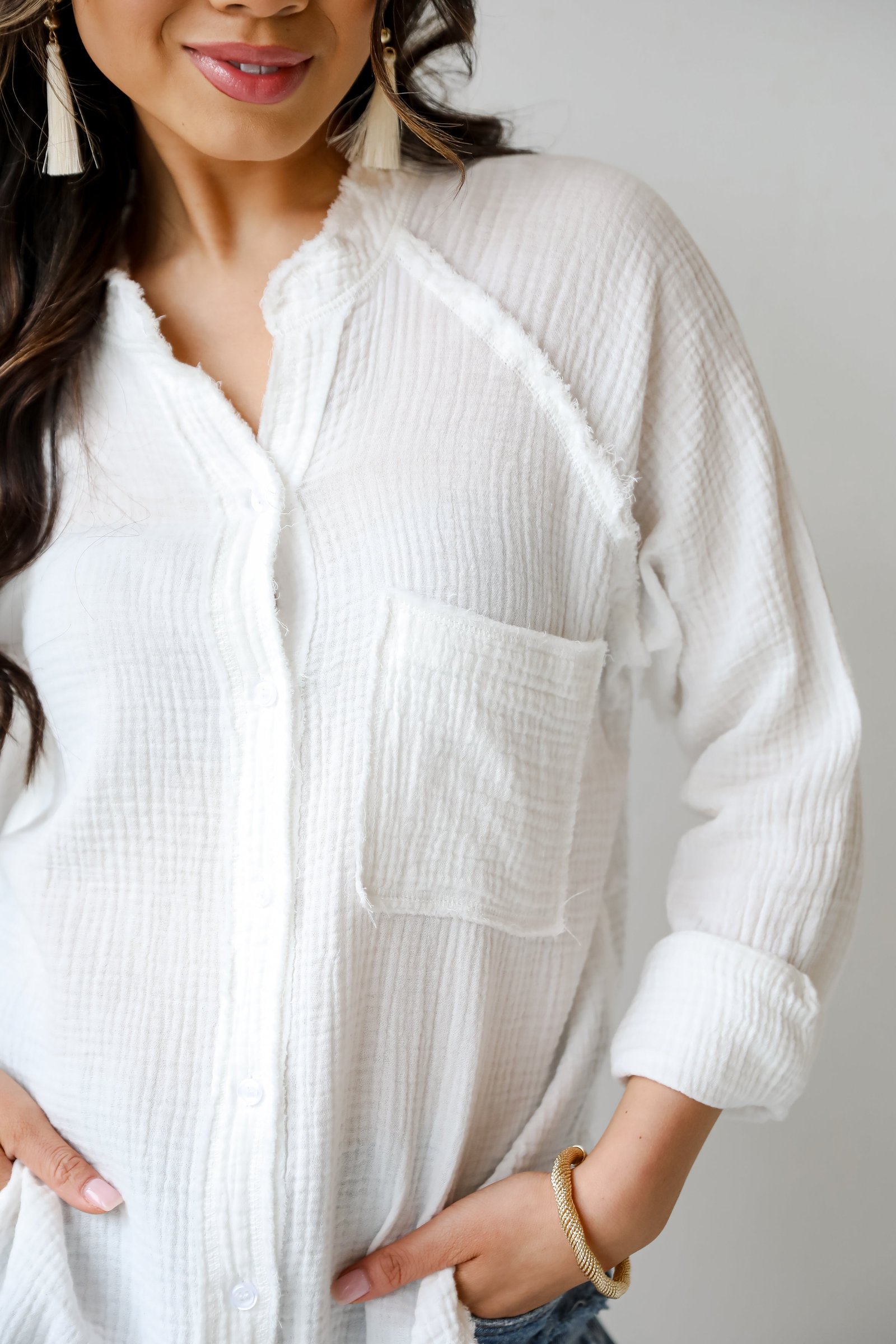 Compelling Charisma White Linen Blouse